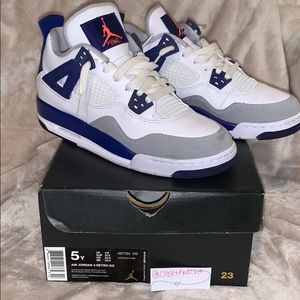 Air Jordan 4 Retro